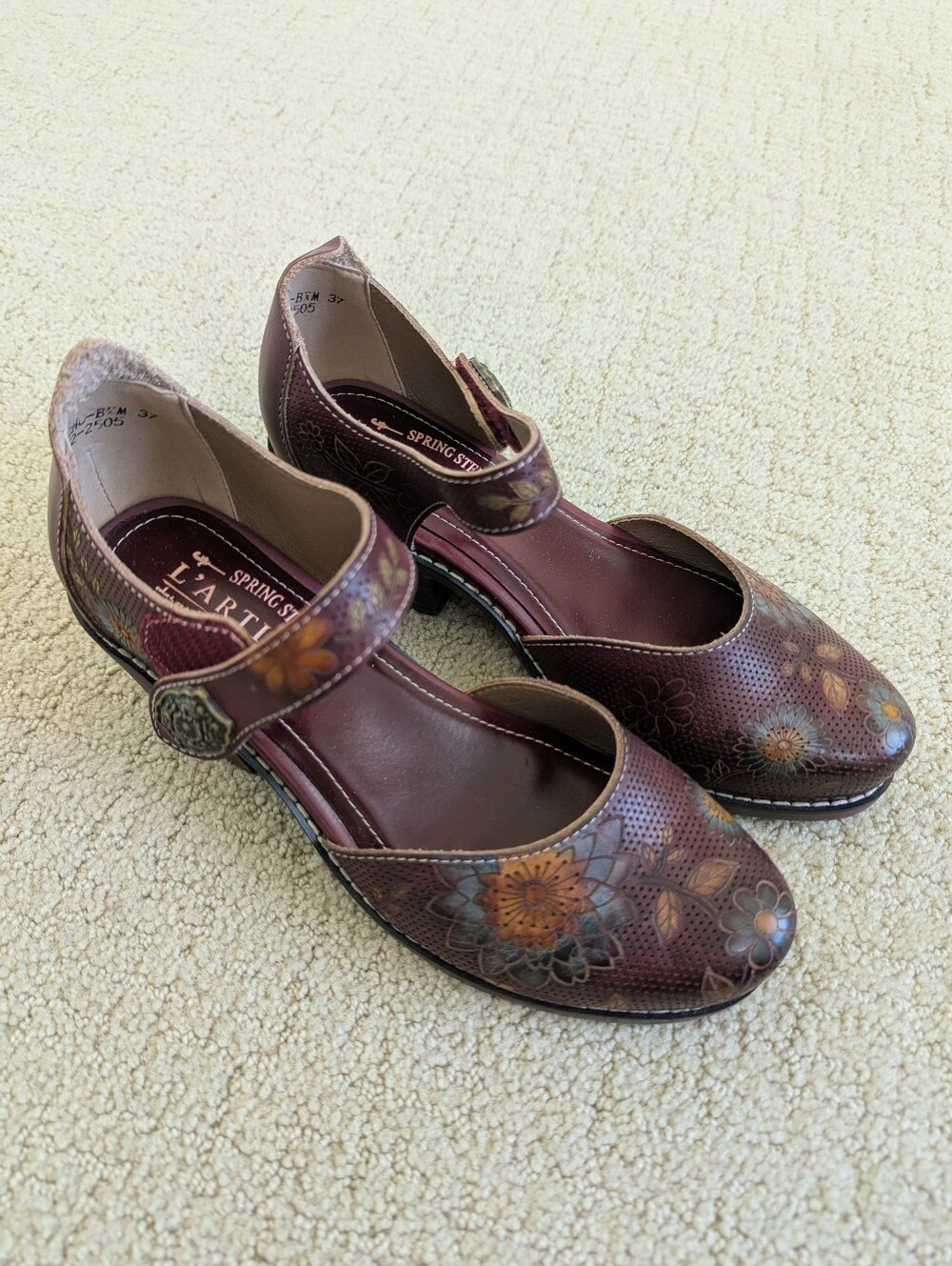 L'Artiste by Spring Step Floral Leather Mary Jane Shoes Womens 7 37 Burgundy Red
